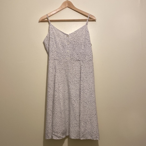 Gap white polka dot summer dress. Size 8. 100% rayon. Very good condition - Picture 3 of 12